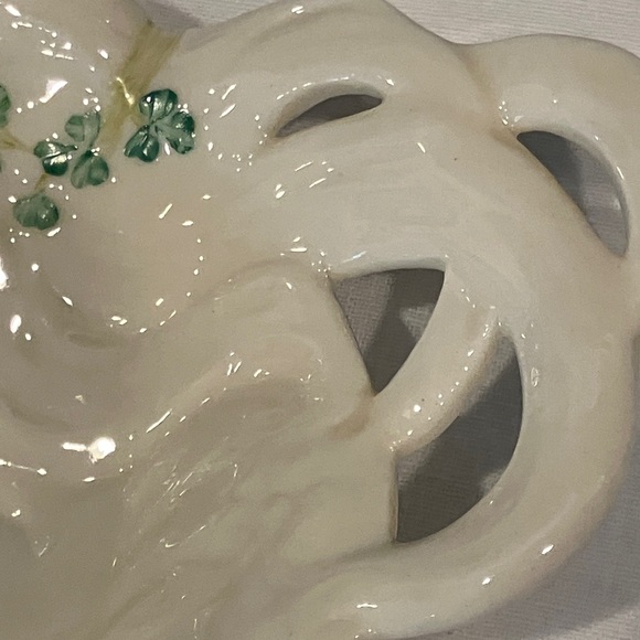 BELLEEK WOMAN HARP SHAMROCK NOUVEAU BUTTER TRAY TRINKET DISH - Picture 4 of 9